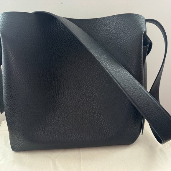 Brand new Acne Musubi Midi Shoulder Bag Pebbled Black Leather - Picture 6 of 7